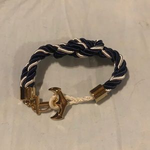 Anchor bracelet